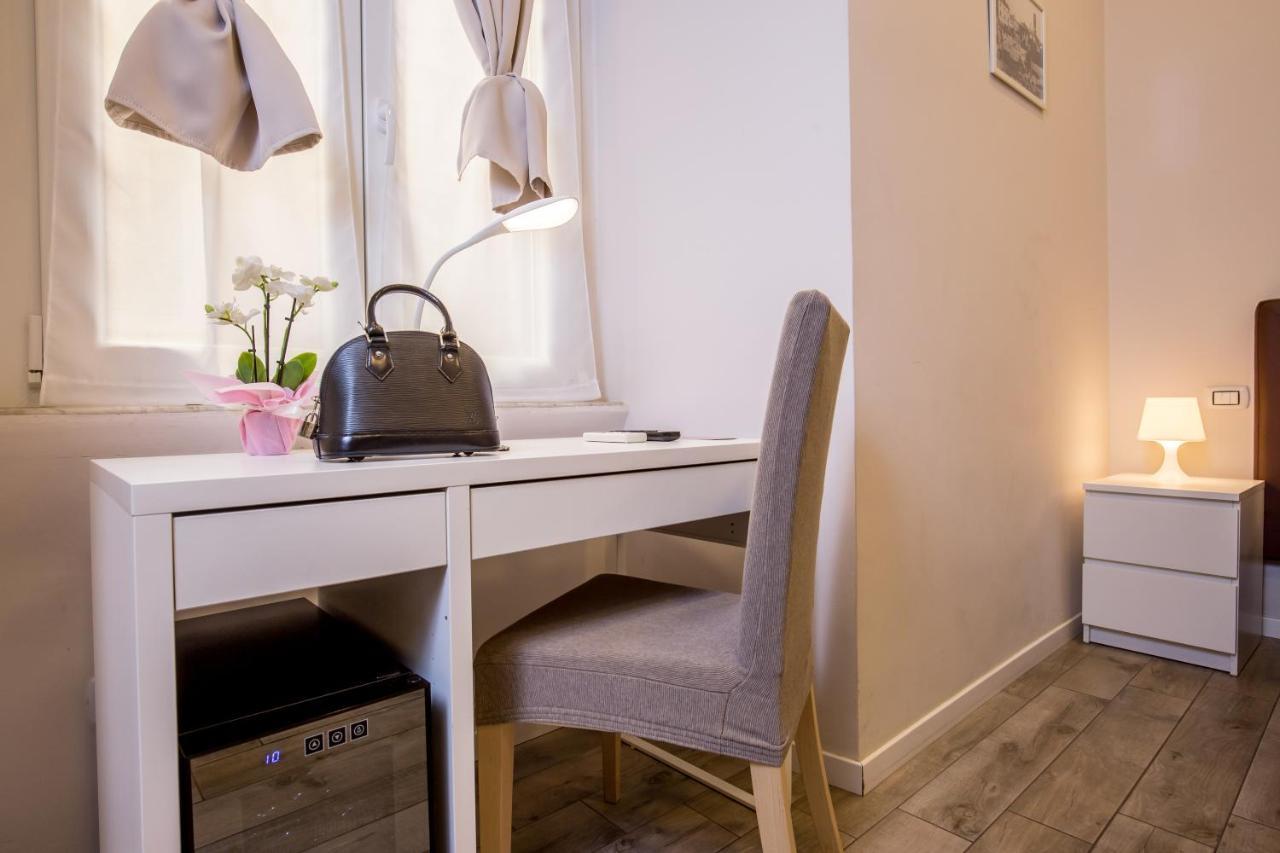 Azzurra Rooms Rzym Zewnętrze zdjęcie